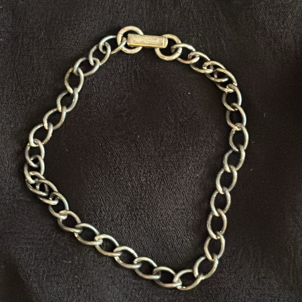 Vintage sterling small link bracelet!!